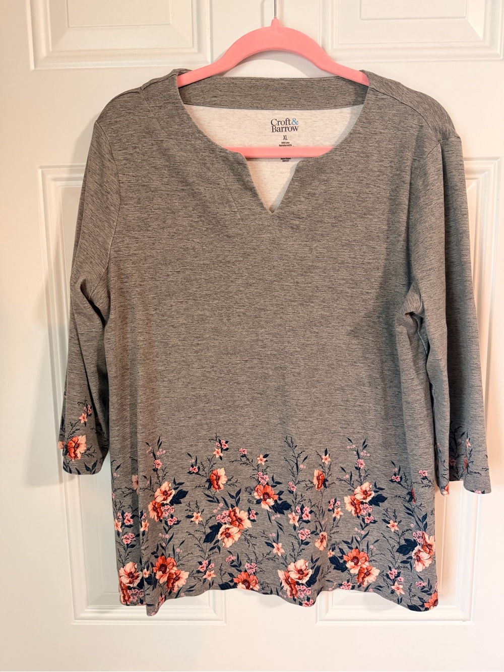 croft & barrow Gray Top with Pink Floral Border
